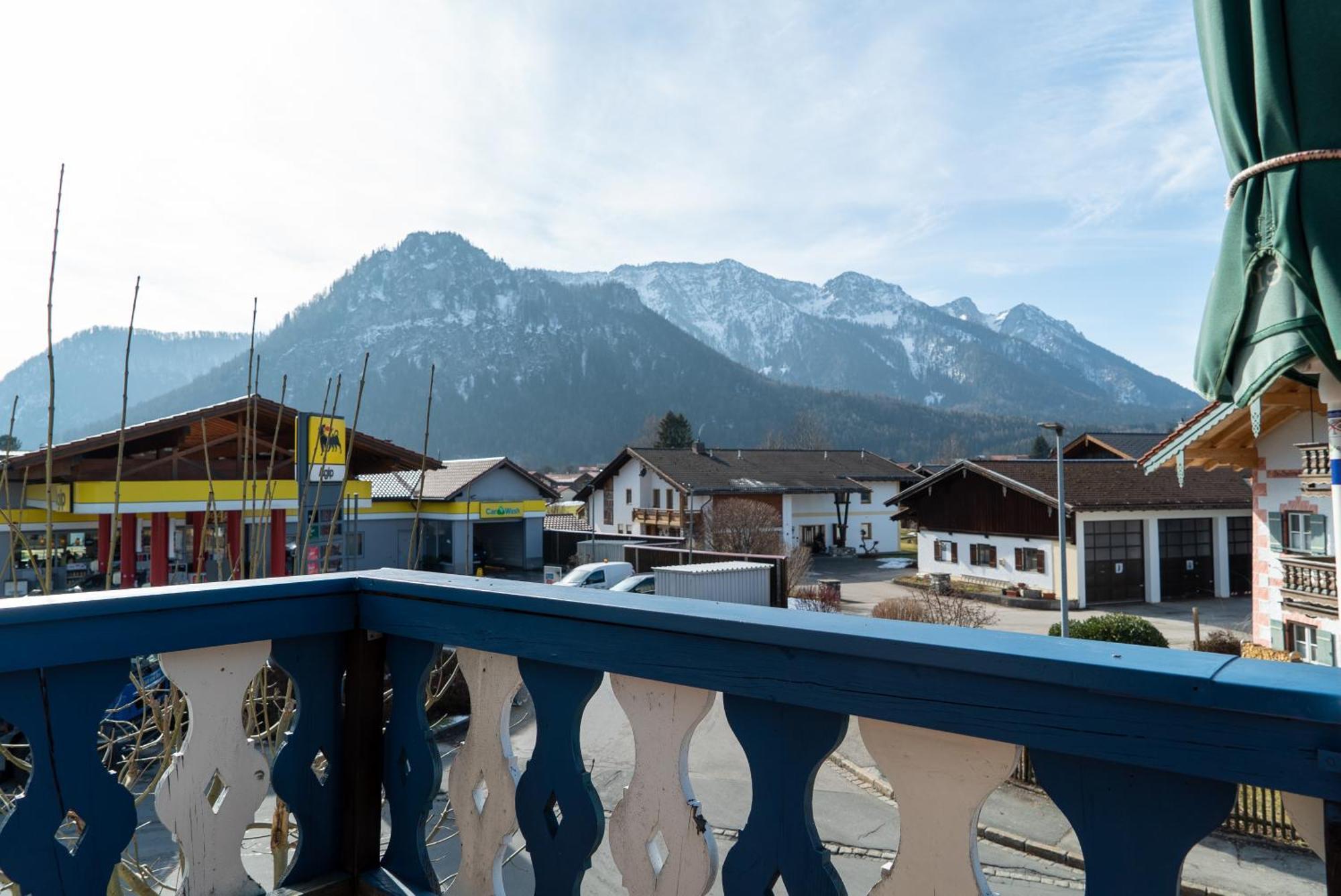 Hotel Bavaria Inzell Ruang foto